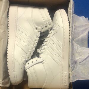 Brand new adidas top ten size 13